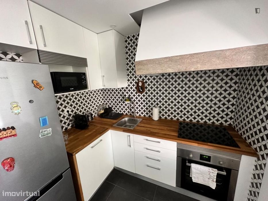 Apartamento com 1 quartos - localizado em Campolide Lisbon