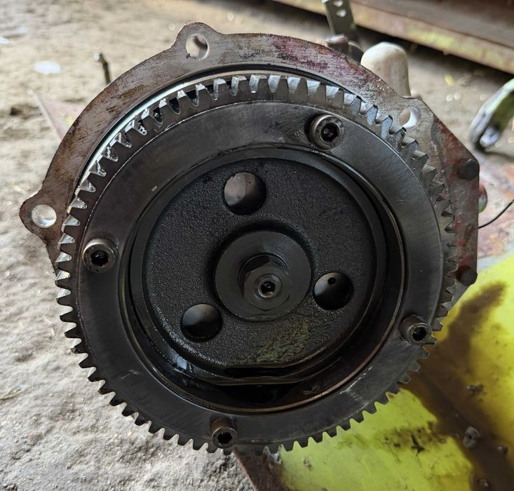 Pompa paliwowa silnik New Holland 2725E