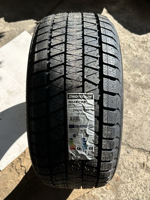 295/40R21 Bridgestone Blizzak DM-V3 нові зимові шини