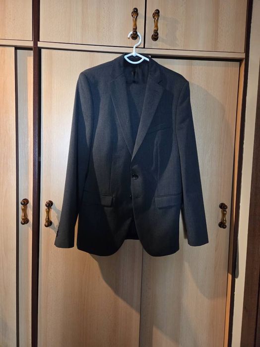 Garnitur męski  stan bardzo dobry garnitur na 176