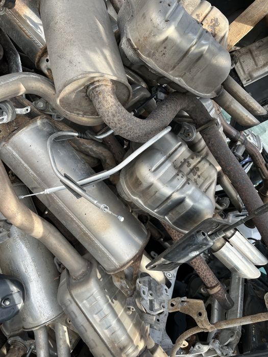 Глушитель, резонатор. Труба. На автомобили VAG