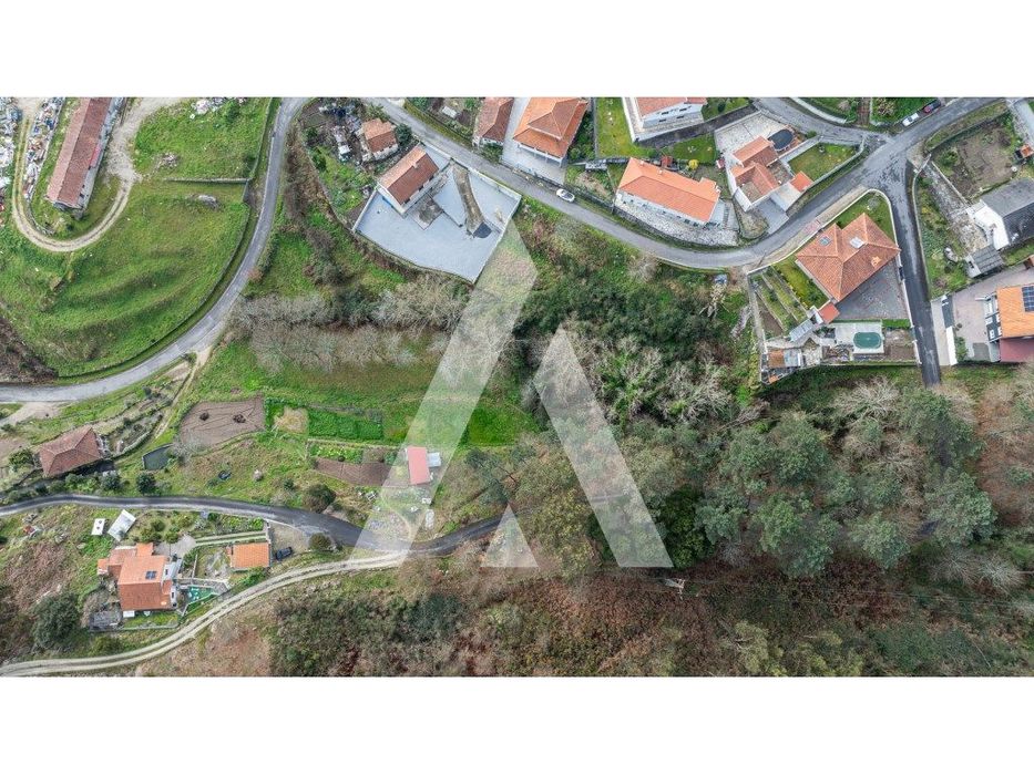 Terreno para Construção em Arões Santa Cristina - Fafe