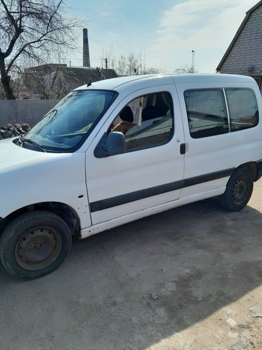 Продам Пежо Партнер.