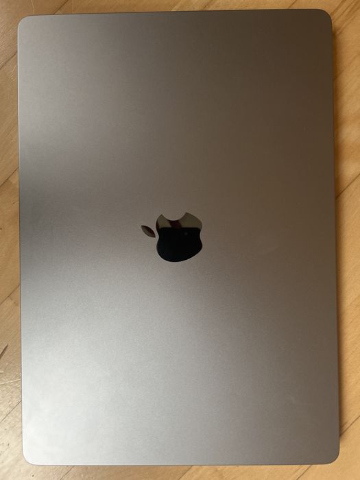 MacBook Air M2 15” 2023 8GB 256GB gwiezdna szarość