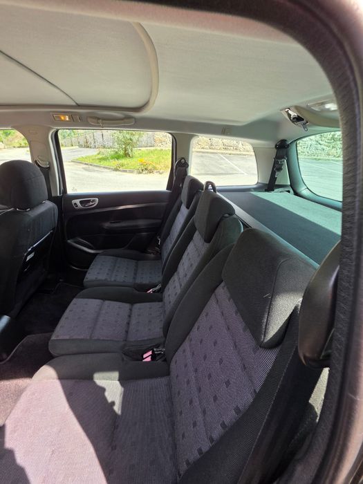 Vendo por ter comprado um outro carro. Vendo ou troco por caravana pode ser com acerto da minha parte.