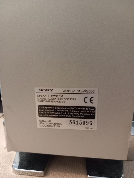 Leitor de CD's Sony HCD-S500 juntamente com Sistema de Som Sony