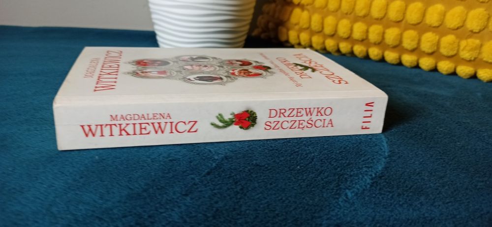 Drzewko szczęścia - Magdalena Witkiewicz, świąteczna, wesoła powieść