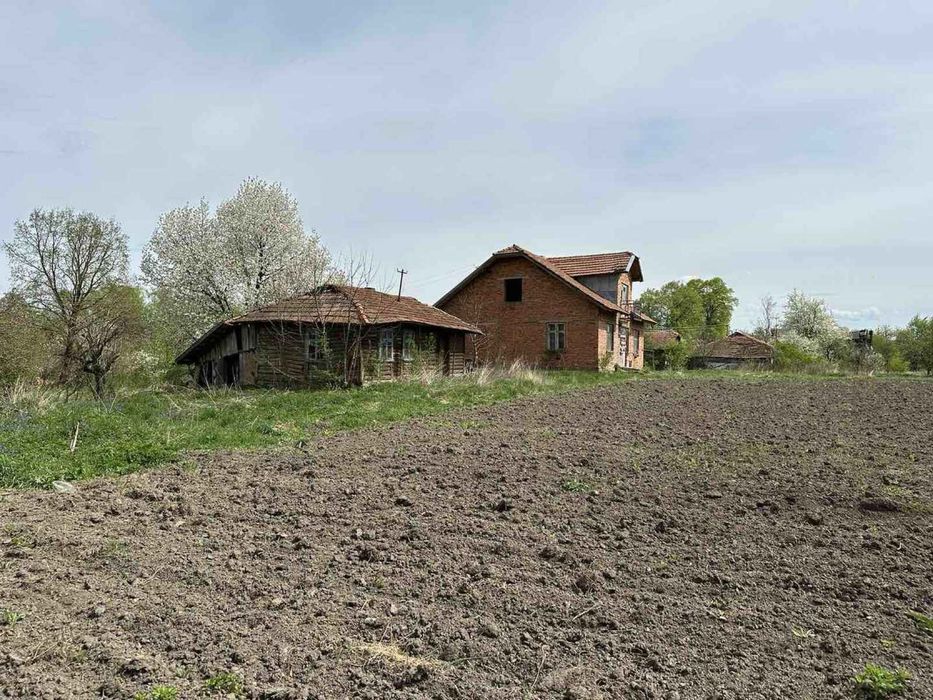 Продаю будинок в Княждворі, біля школи