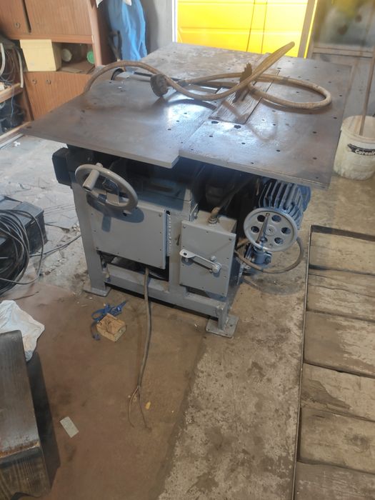 Станок Деревообробний.