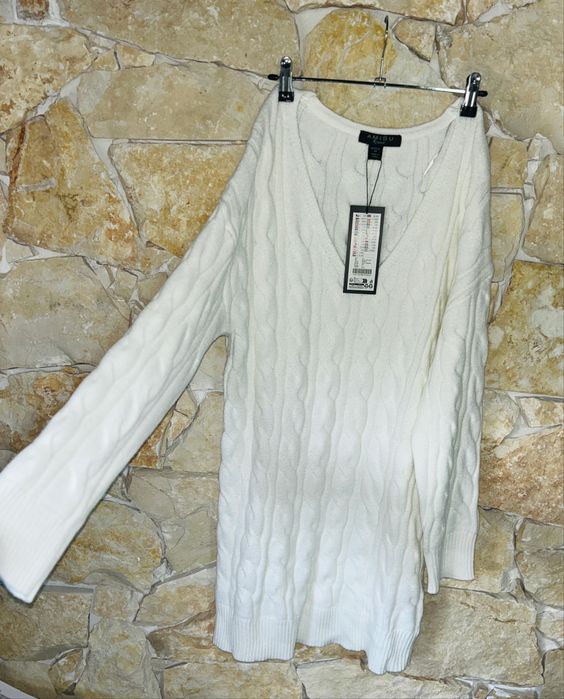 Vestido branco de malha novo c/ etiqueta