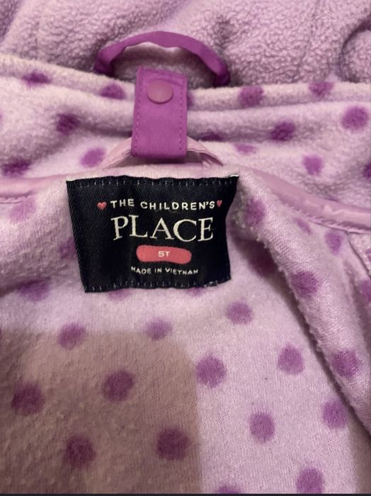 Курточка  на девочку