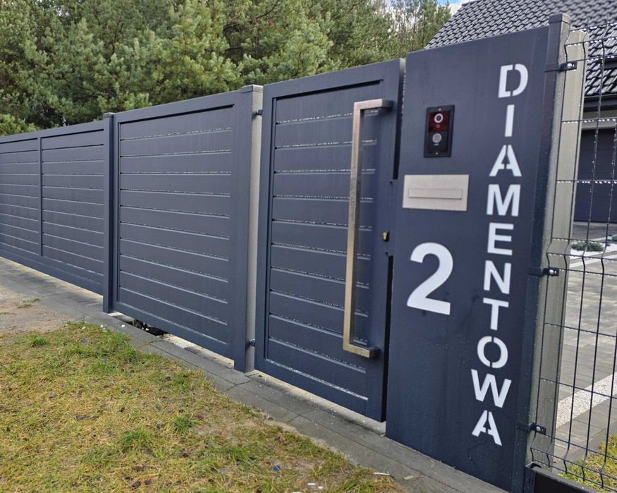 Słupek Multimedialny ALUMINIOWY