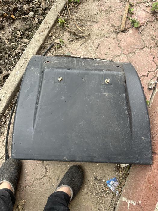 Маска та фара  DA F