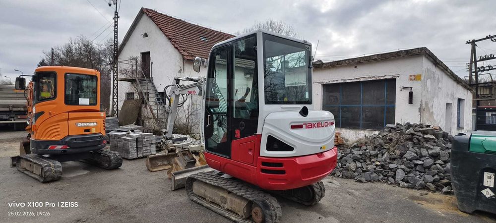 Sprzedam TAKEUCHI TB230