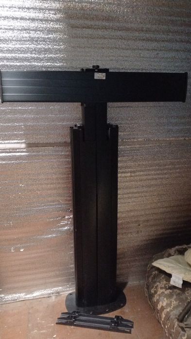 NEC MultiSync v 754 Q та v552