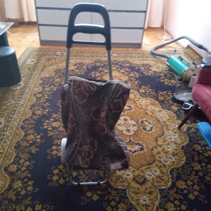 Продам Кравчуку-візок б/у.Е торг.