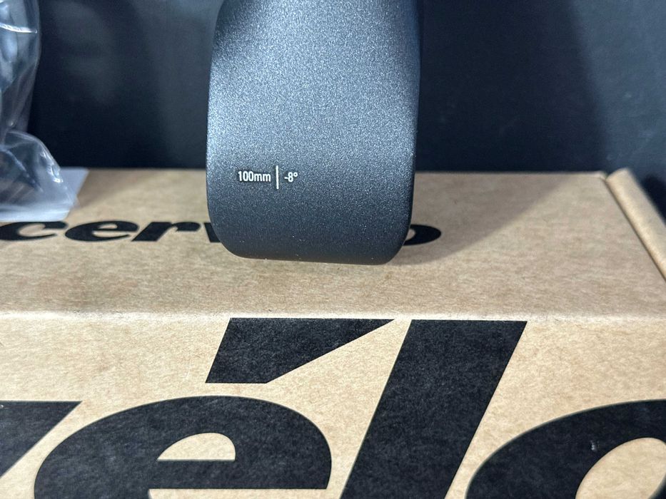 Mostek kierownicy Vélo (ahead stem).