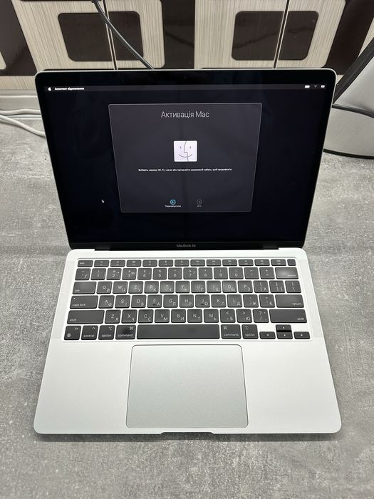 Macbook air 2020 a2337 icloud lock