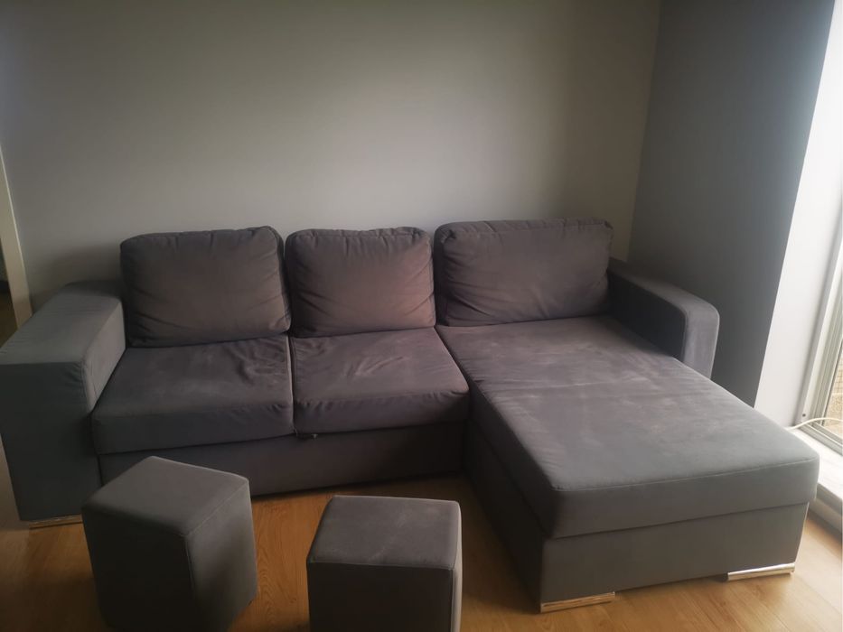 sofá cama cinzento