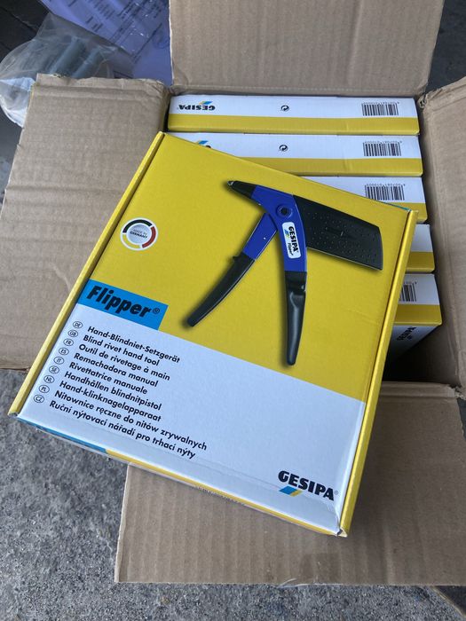 Клепальщик gesipa продам