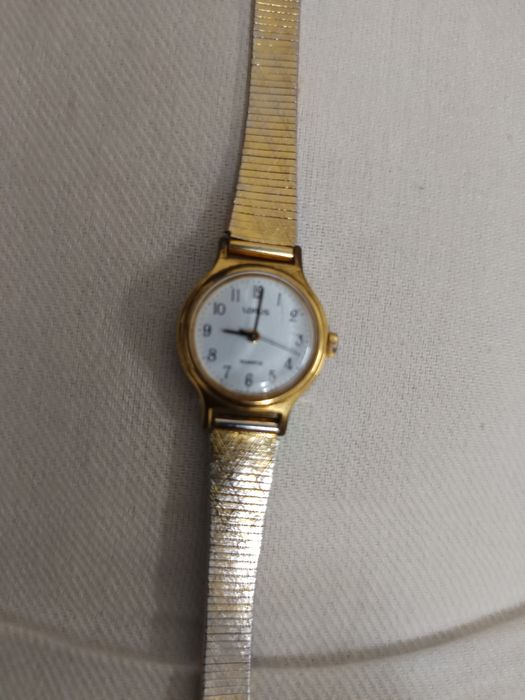 Relógio e bracelete de Senhora"Lorus""