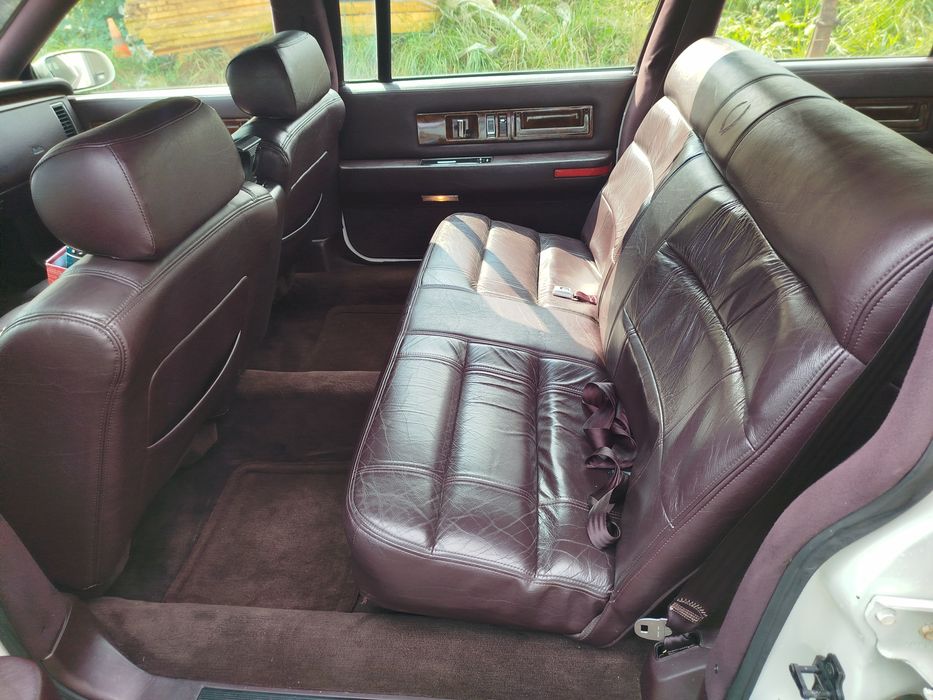 Cadillac Fleetwood Limuzyna V8 5.7 LT1