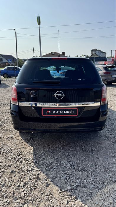 Opel Astra H Caravan Опель Астра 2010 р. 1.6 бенз 5МКПП