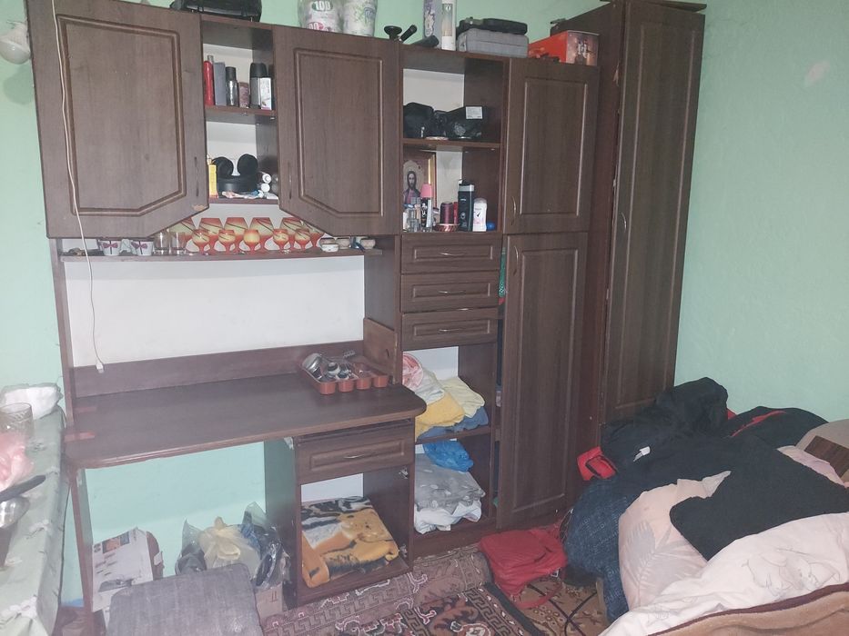 Шкаф-стенка читайте опис