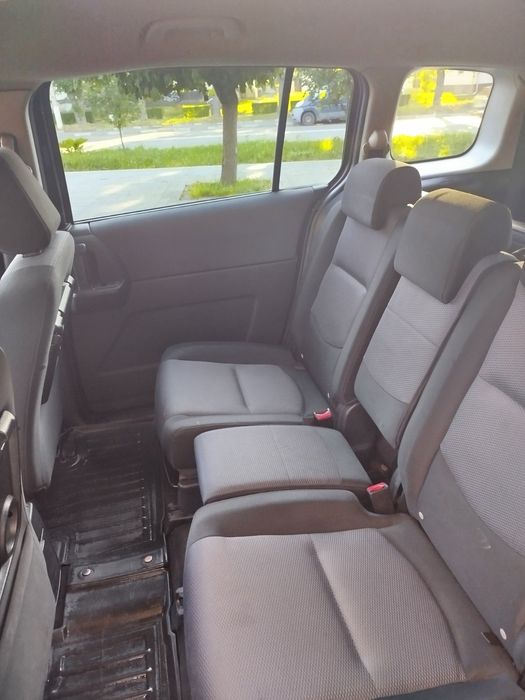 Продам автомобіль Mazda 5