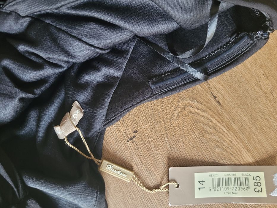 Nowa sukienka M&co na jedno ramię kupiona za ok 600zł uk14