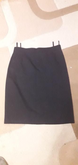 Спідниці         жіночі  чорного    кольору