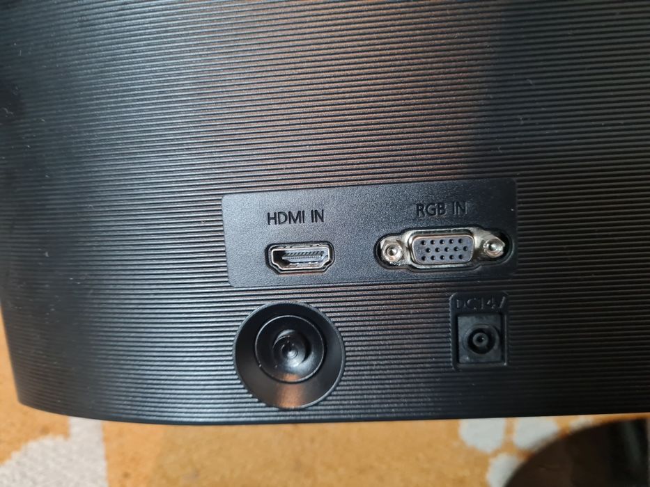 Monitor Samsung S22F350FHU 22" Full HD — HDMI/VGA