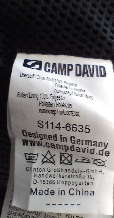 Kurtka Camp David z Cienkim Chowanym Chowanym Kapturem Lekko Ocieplana