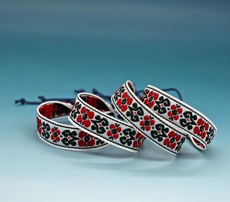 Патріотичний браслет вишивка