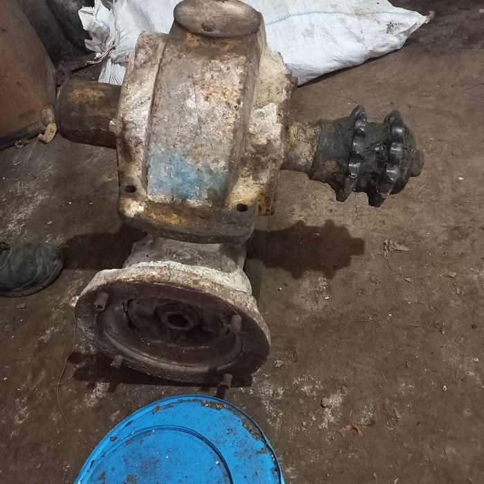 Продам моторредуктор черв'ячний.