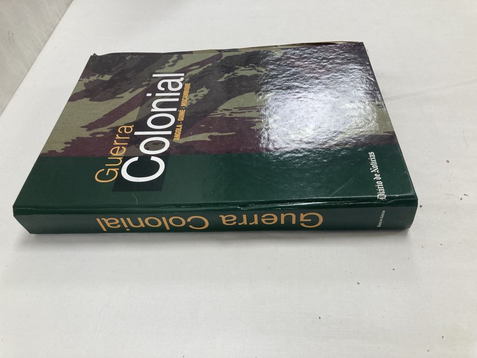 Livro Guerra Colonial Diário de Notícias