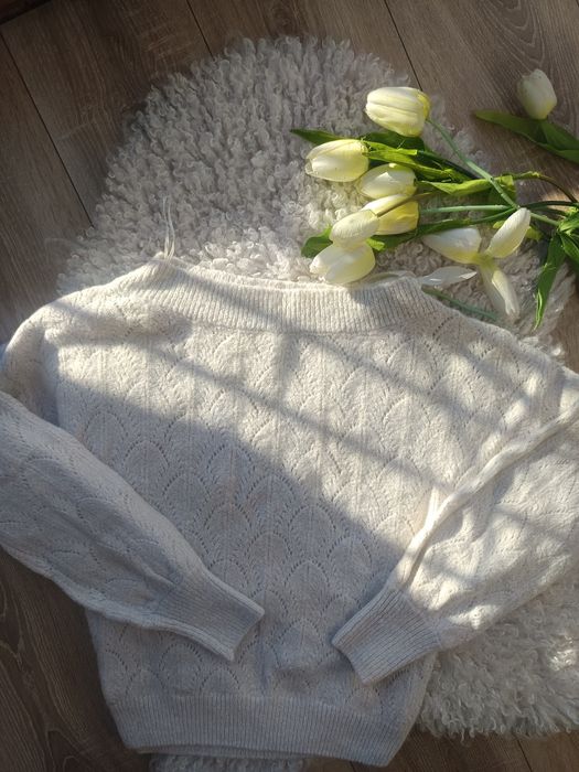 sweter nowy Reserved M kremowy z nitką błyszcząca