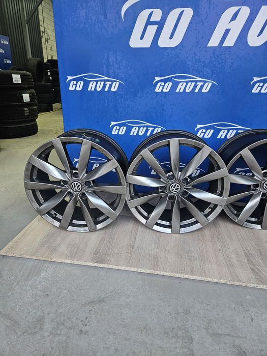 Goauto дуже гарні диски на VW 5/112 r17 et40 7,5j dia57,1 як нові