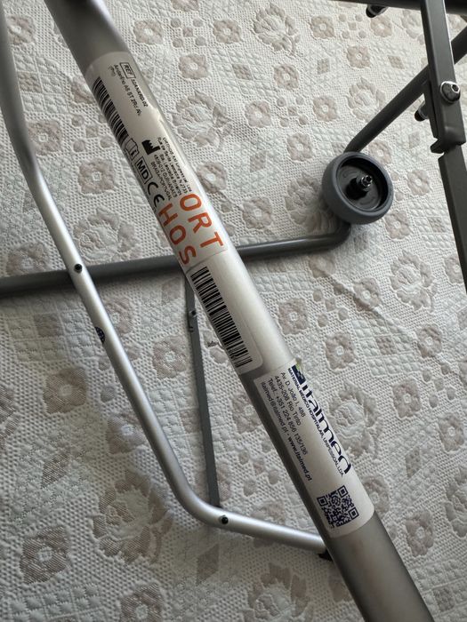 Vendo andarilho praticamente novo - ortopedia