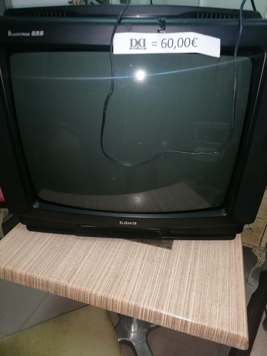 TV antiga com uma excelente imagem