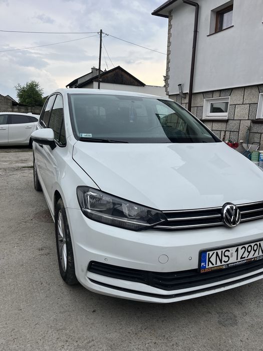 Volkswagen Touran 2016, 7-osobowy, stan idelany, niski przebieg.