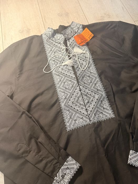 Чоловіча вишиванка нова