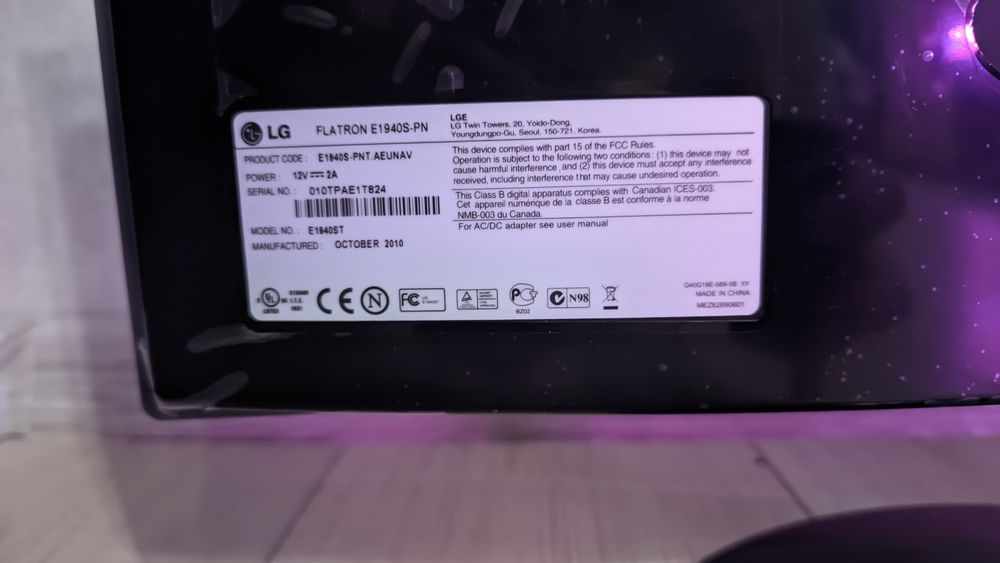 комп'ютер з монітором п к