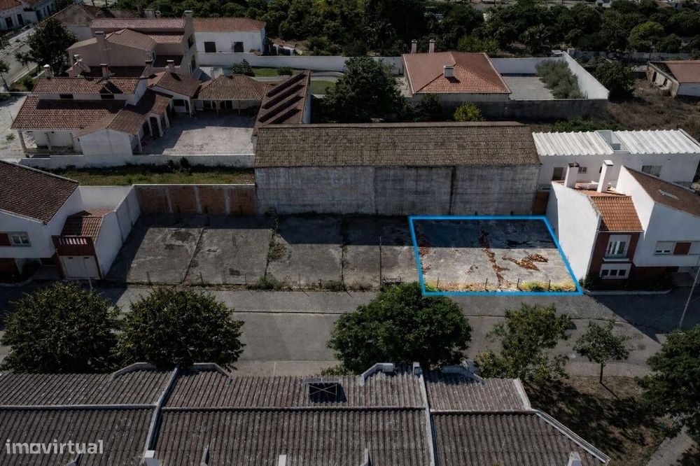 Terreno Urbano Na Vila De Alpiarça, Santarém, Portugal — Alpiarça, Santarém