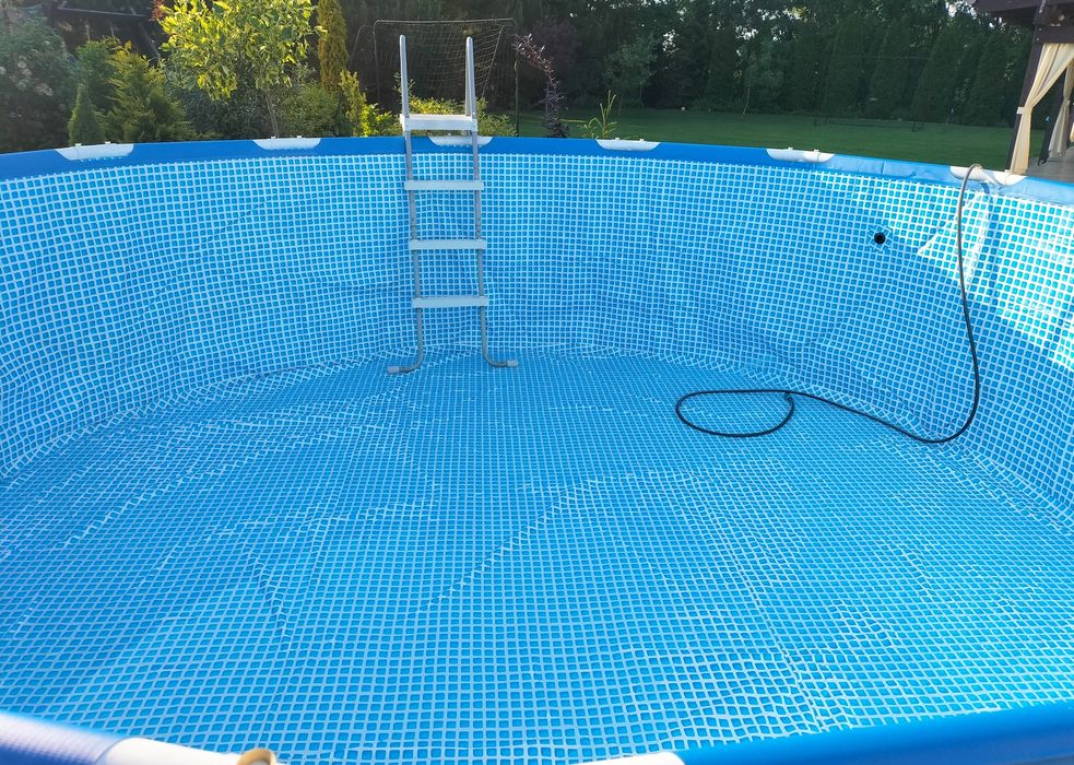 Basen INTEX 4,57 x 122