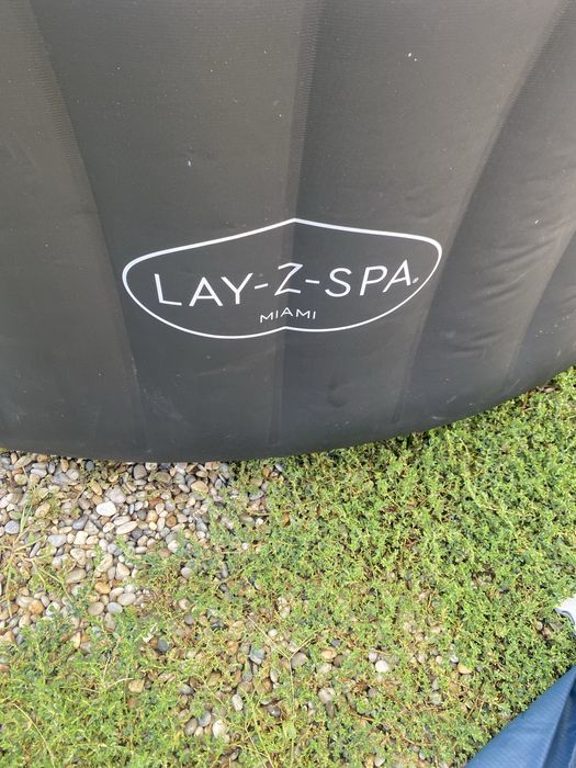 Jacuzzi Lay Z Spa Miami