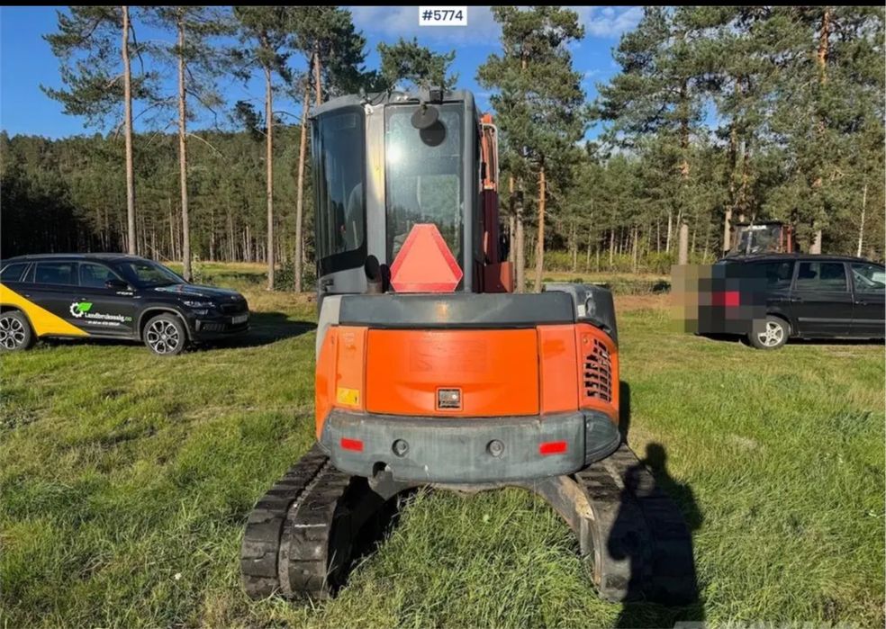 Hitachi mini giratoria