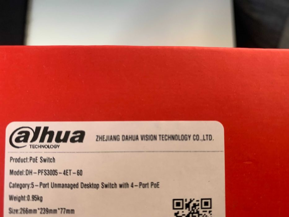 Switch de Rede Dahua Technology PoE PFS3005-4ET-6064585887883905122