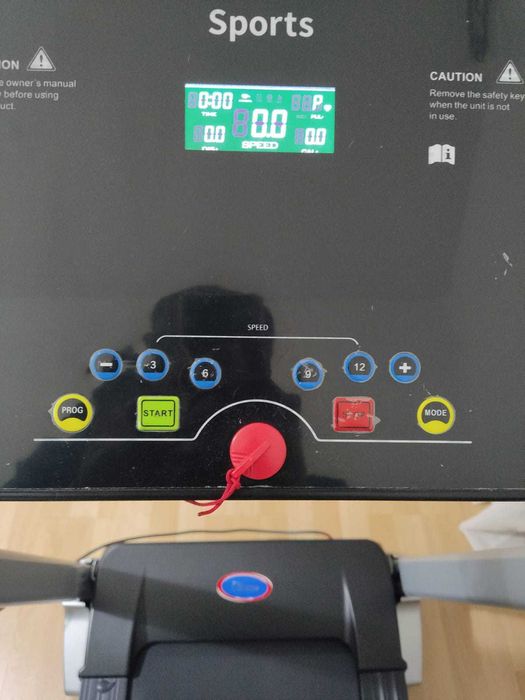 Passadeira de Corrida CLOVER FITNESS A8 (133 x 66 x 122 cm)