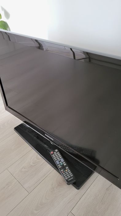 TV Telewizor Samsung 37” Full HD – sprawny, pilot, LED z tyłu